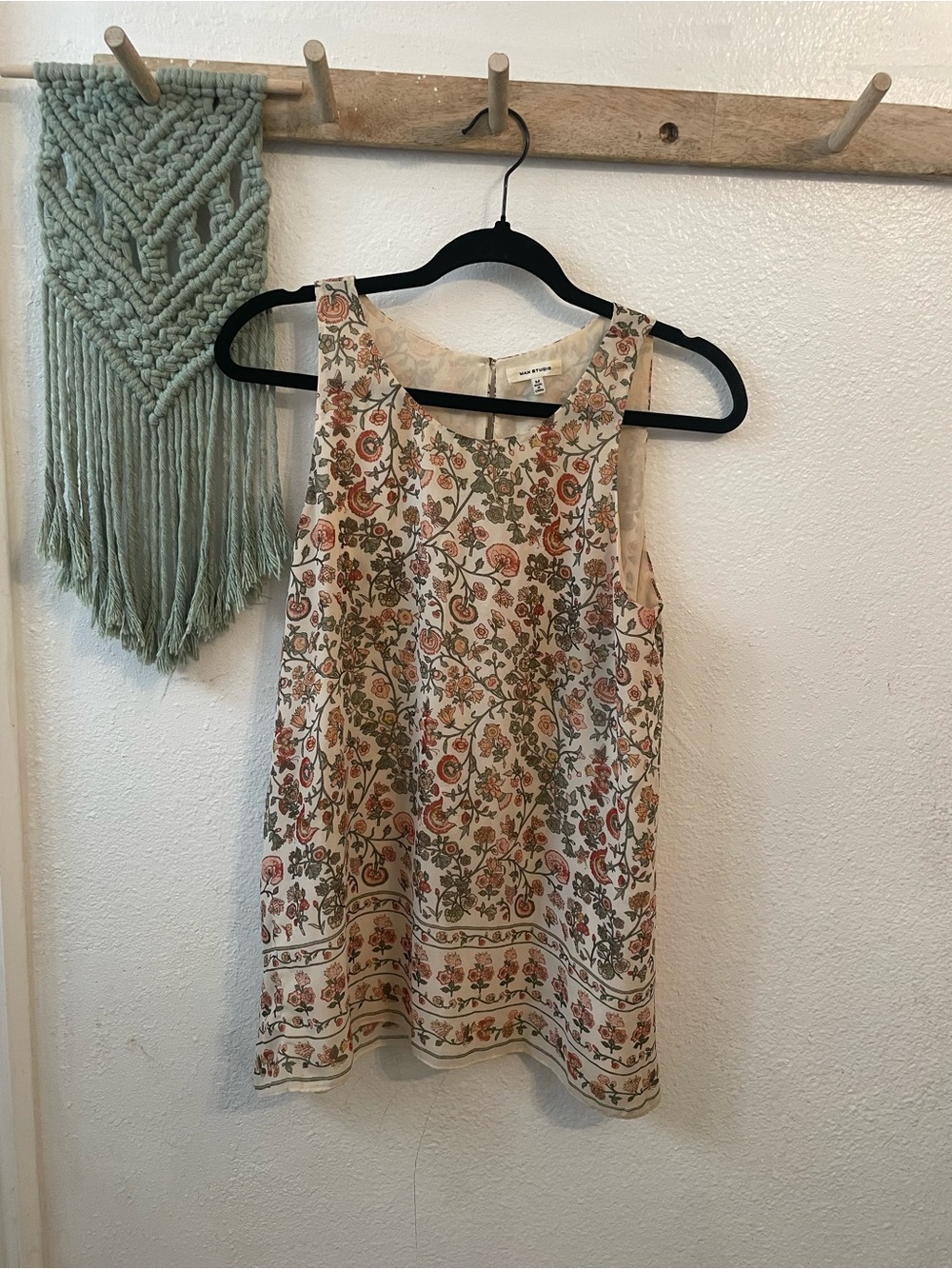Max Studio Floral Sleeveless Tank - Cream with Rust & Olive